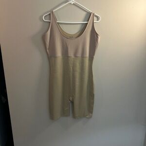 SPANX 1X Bodysuit Shapewear Neutral‎ Tank Top  Tummy Control Shaper Comfort